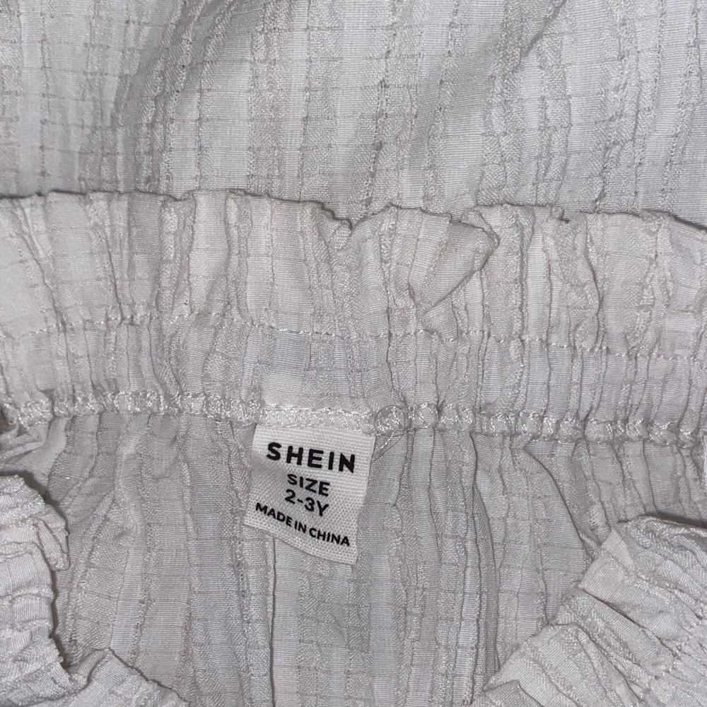 ⭐️ 3/$15 • SHEIN • Ruffled • Matching Set - Picture 2 of 2